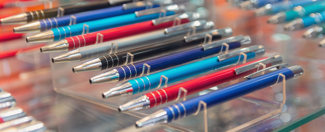 Długopisy z grawerem – dlaczego to przydatny gadżet dla Twojej firmy?